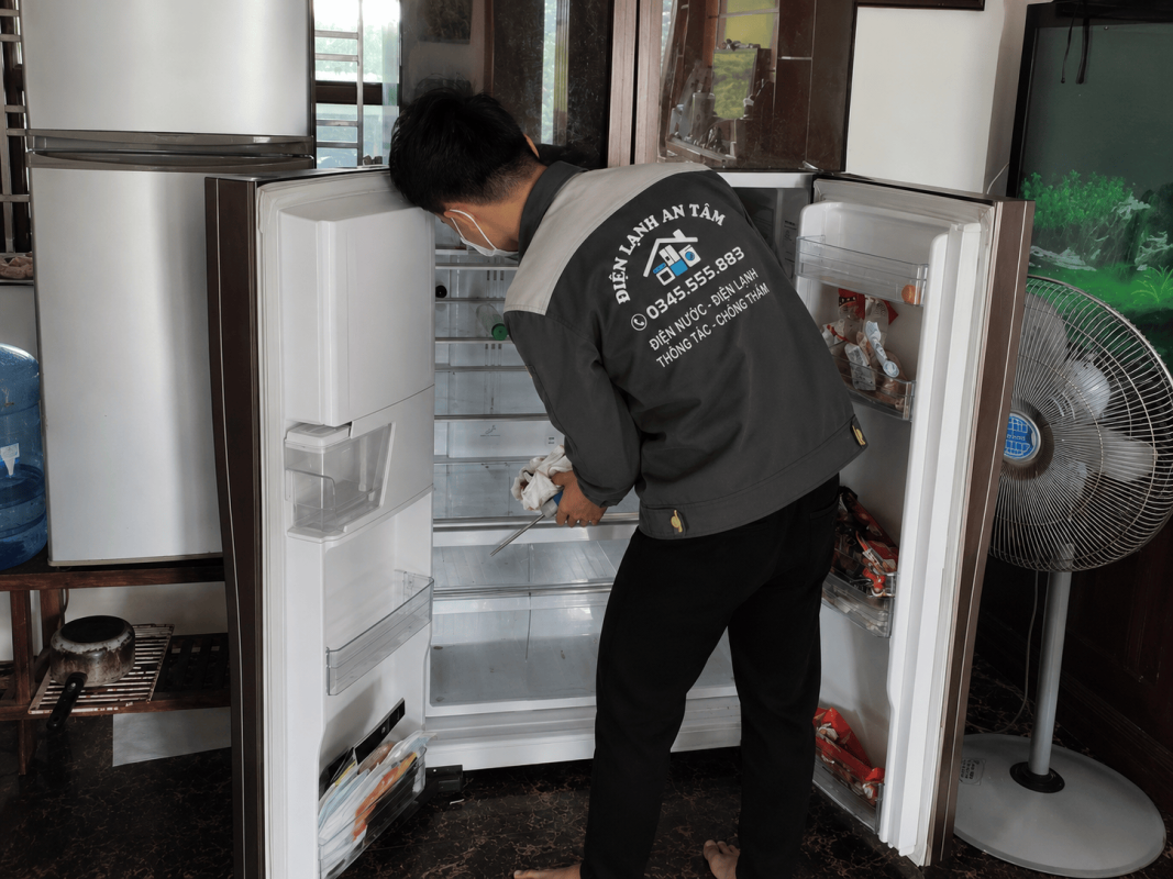 Tủ Lạnh Có Mùi Hôi